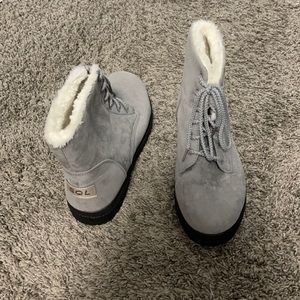 Brand new fuzzy boots